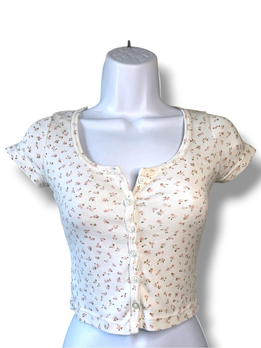 Brandy Melville White Pink Floral Ribbed Henley Baby Tee Crop Top 90s button up - Picture 10 of 11